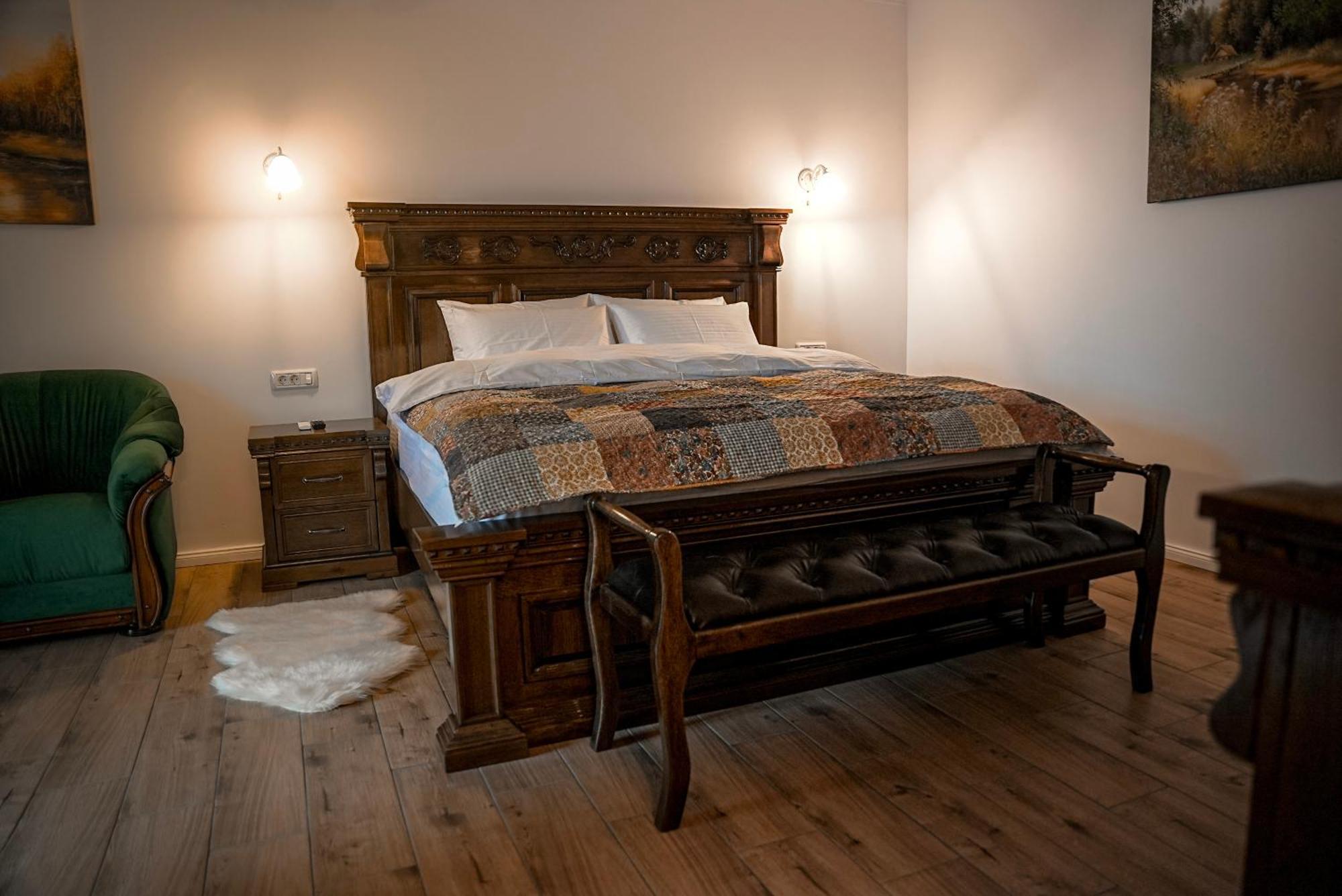 Boutique Marlen Bed and Breakfast Ghimbav Exteriör bild