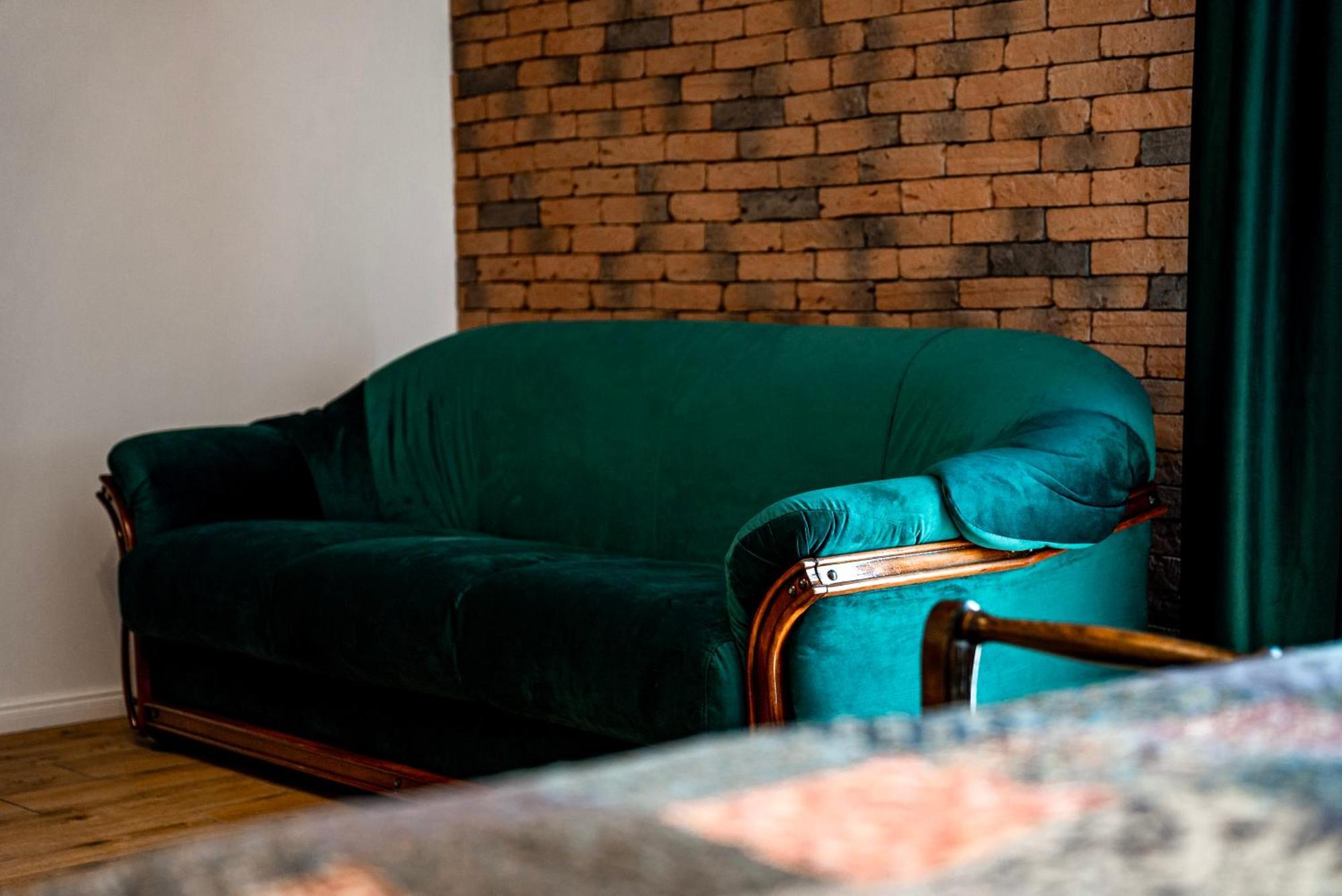 Boutique Marlen Bed and Breakfast Ghimbav Exteriör bild