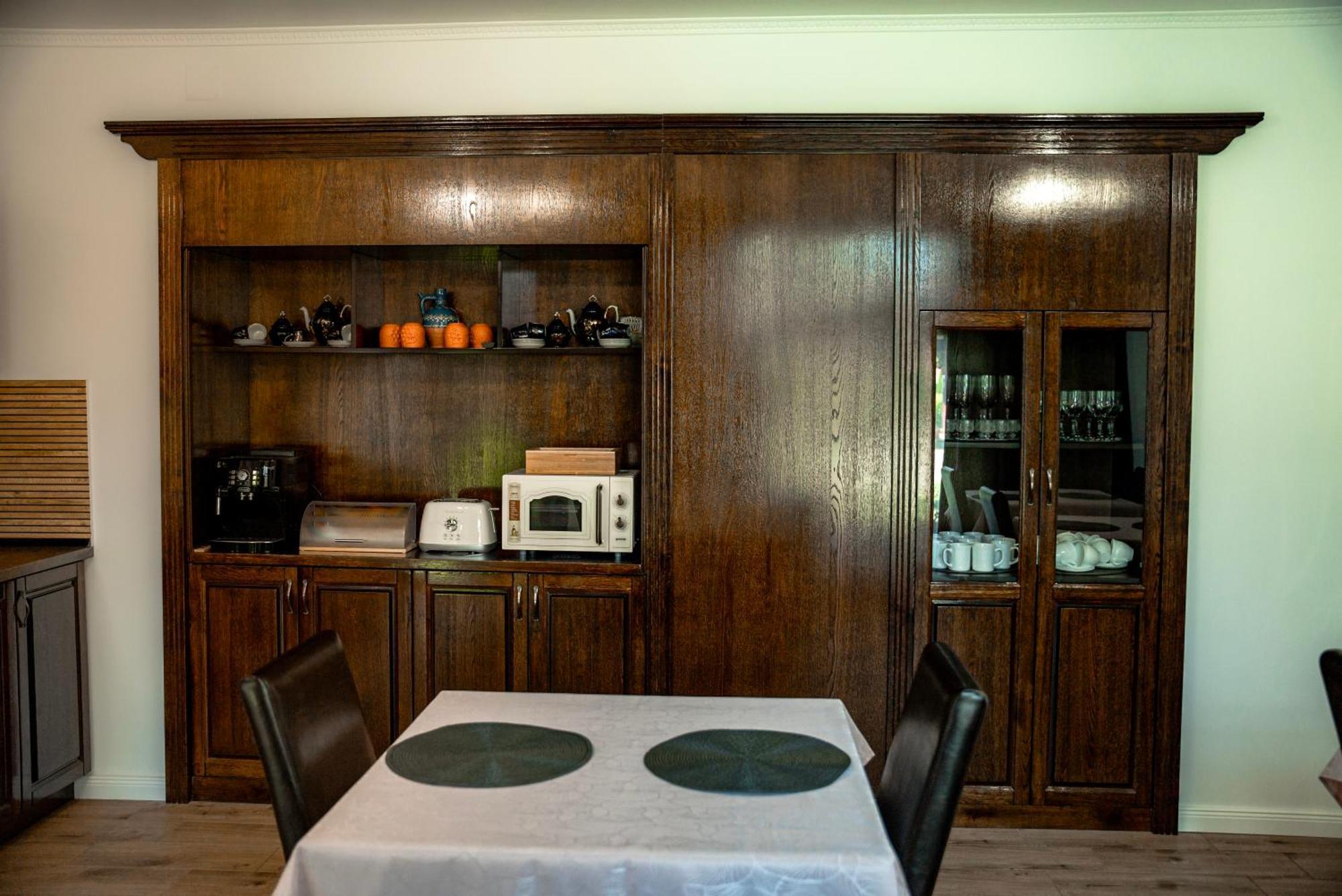 Boutique Marlen Bed and Breakfast Ghimbav Exteriör bild
